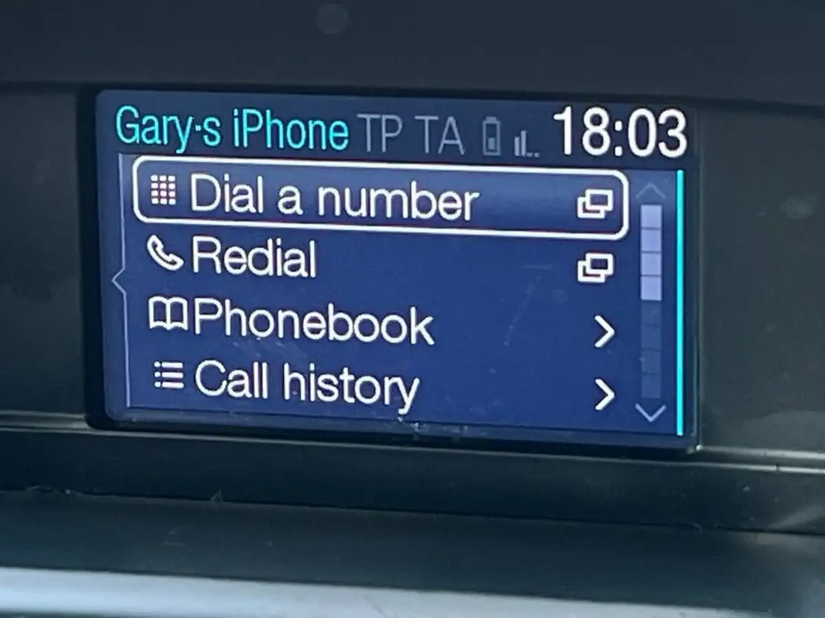 2015-ford-grand-c-max-big-34