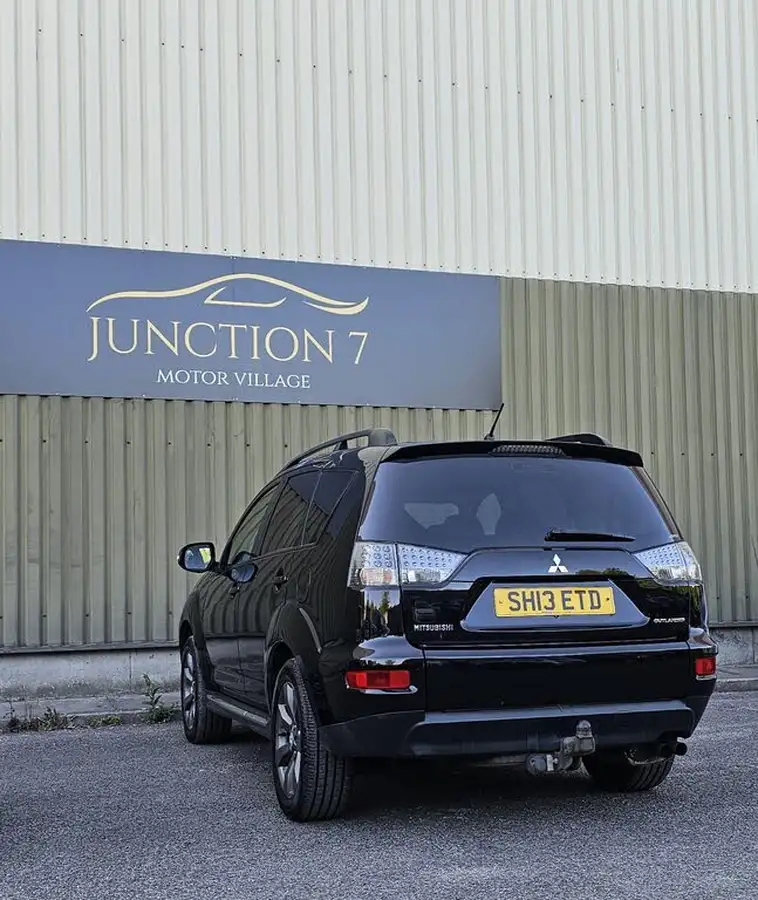 2013-mitsubishi-outlander-22td-gx3-big-11