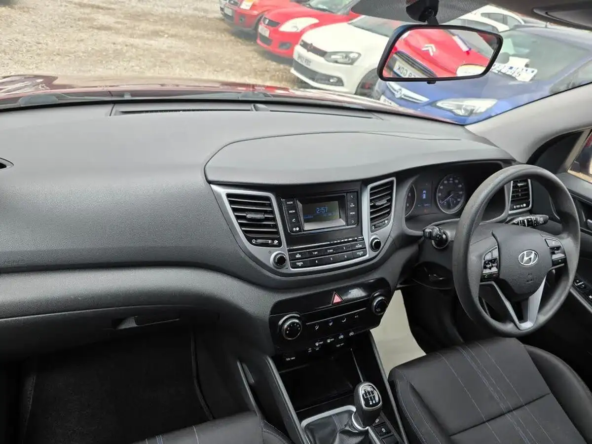 2015-hyundai-tucson-17crdi-blue-drive-s-big-16