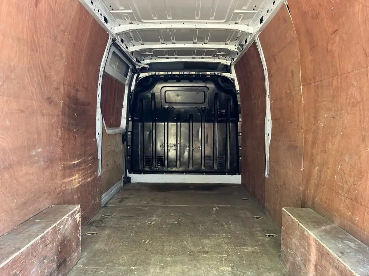 2022-renault-master-23dci-lm35-135-business-panel-big-11