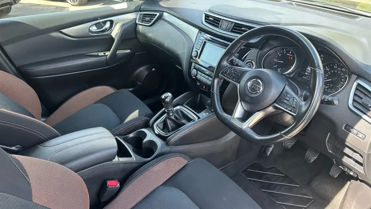 2019-nissan-qashqai-13-dig-t-n-motion-140ps-big-8