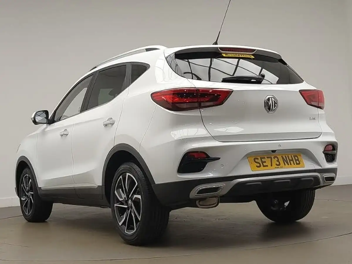 2024-mg-zs-suv-10t-gdi-exclusive-auto-big-1