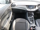 2019-vauxhall-grandland-x-12-sport-nav-small-9