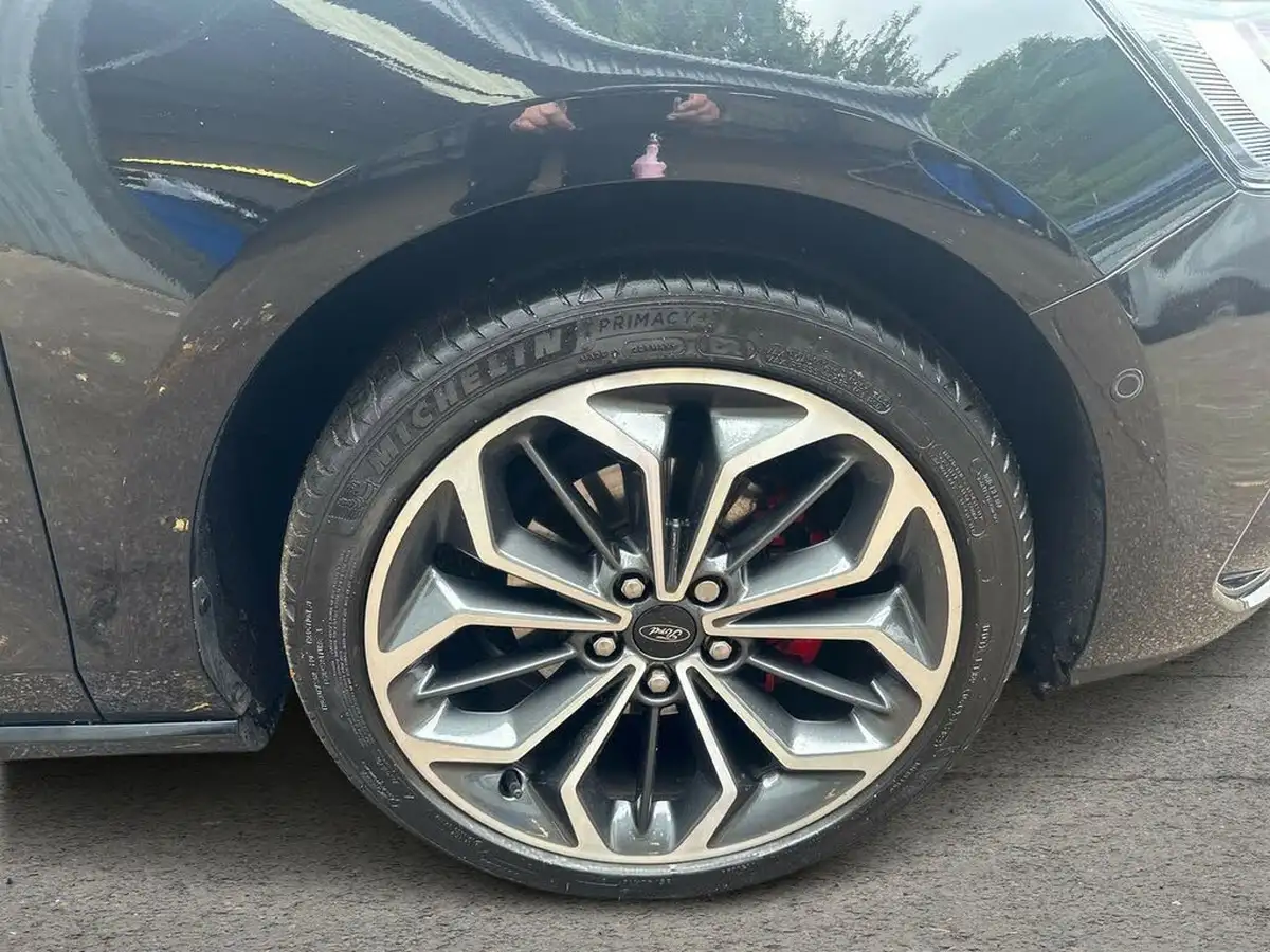 2022-ford-focus-10t-st-line-vignale-155ps-hybrid-mhev-hatchback-big-8