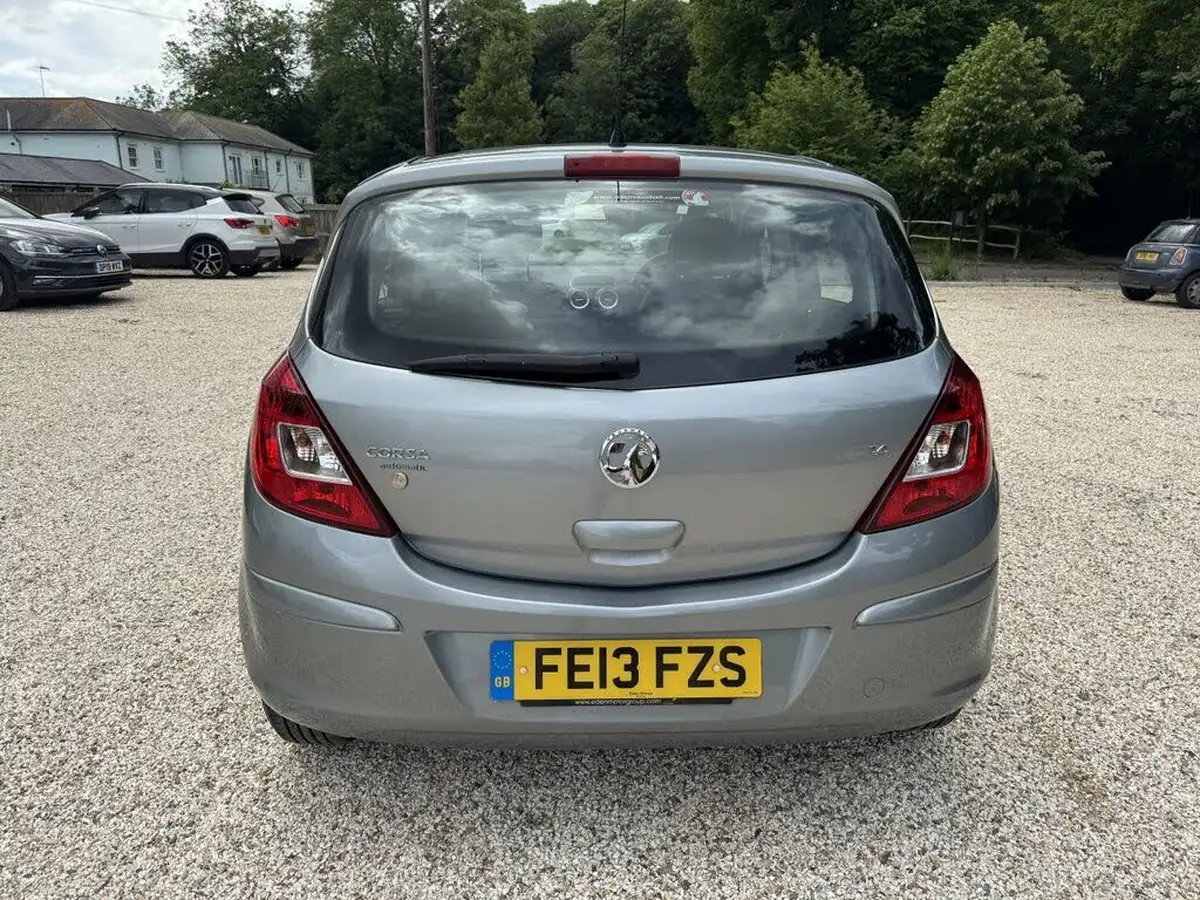 2013-vauxhall-corsa-14-se-100ps-ac-5d-1398cc-auto-big-4