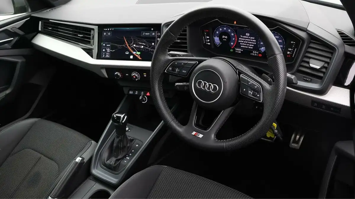 2019-audi-a1-20-40-tfsi-s-line-competition-big-10
