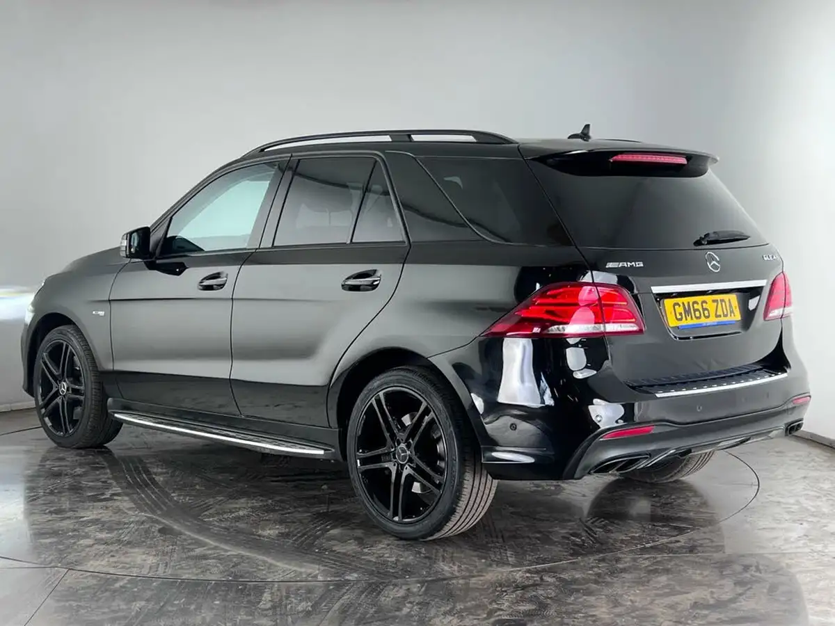 2017-mercedes-benz-gle-class-30-gle43-amg-premium-plus-367bhp-estate-big-3