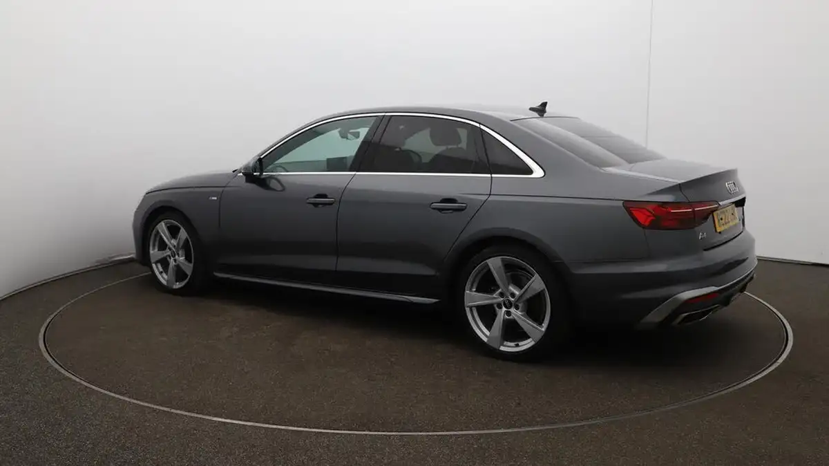 2022-audi-a4-20-35-tfsi-s-line-tronic-big-28