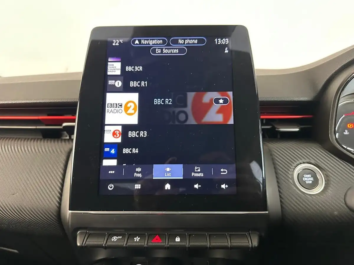 2021-renault-clio-10-tce-rs-line-90ps-big-44
