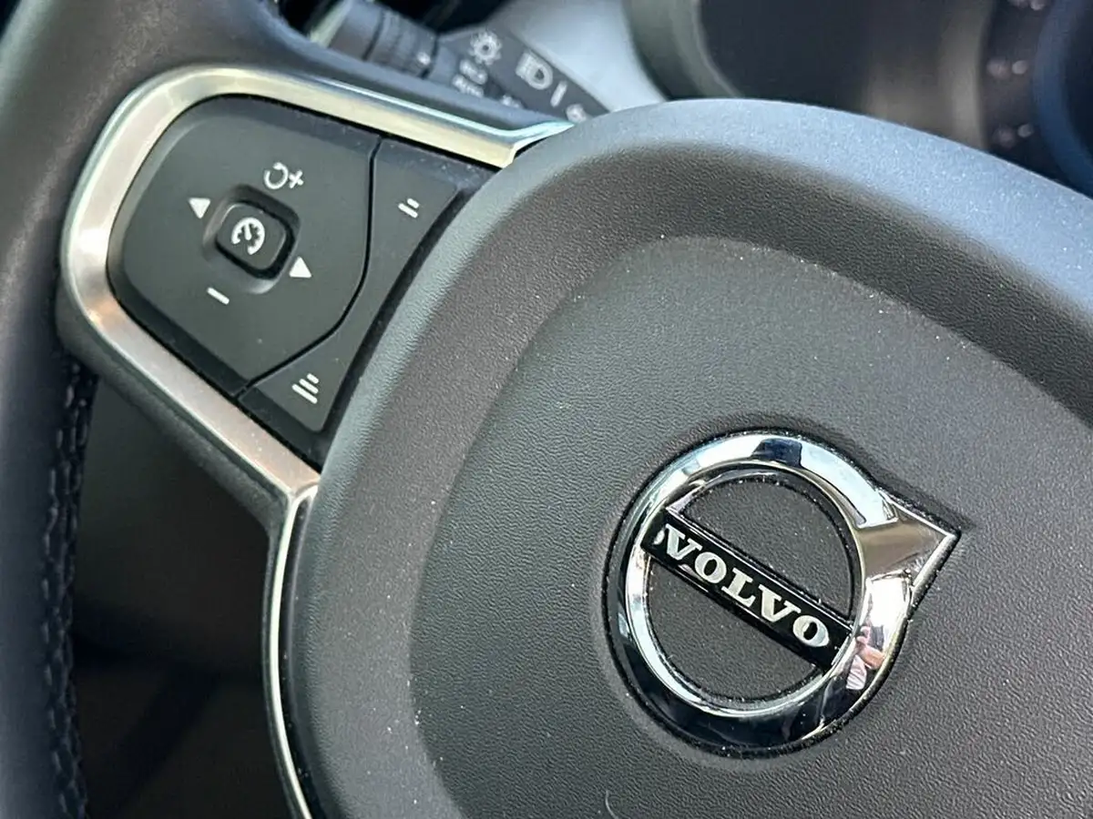 2022-volvo-xc60-20-t6-inscription-expression-350bhp-plug-in-hybrid-big-16