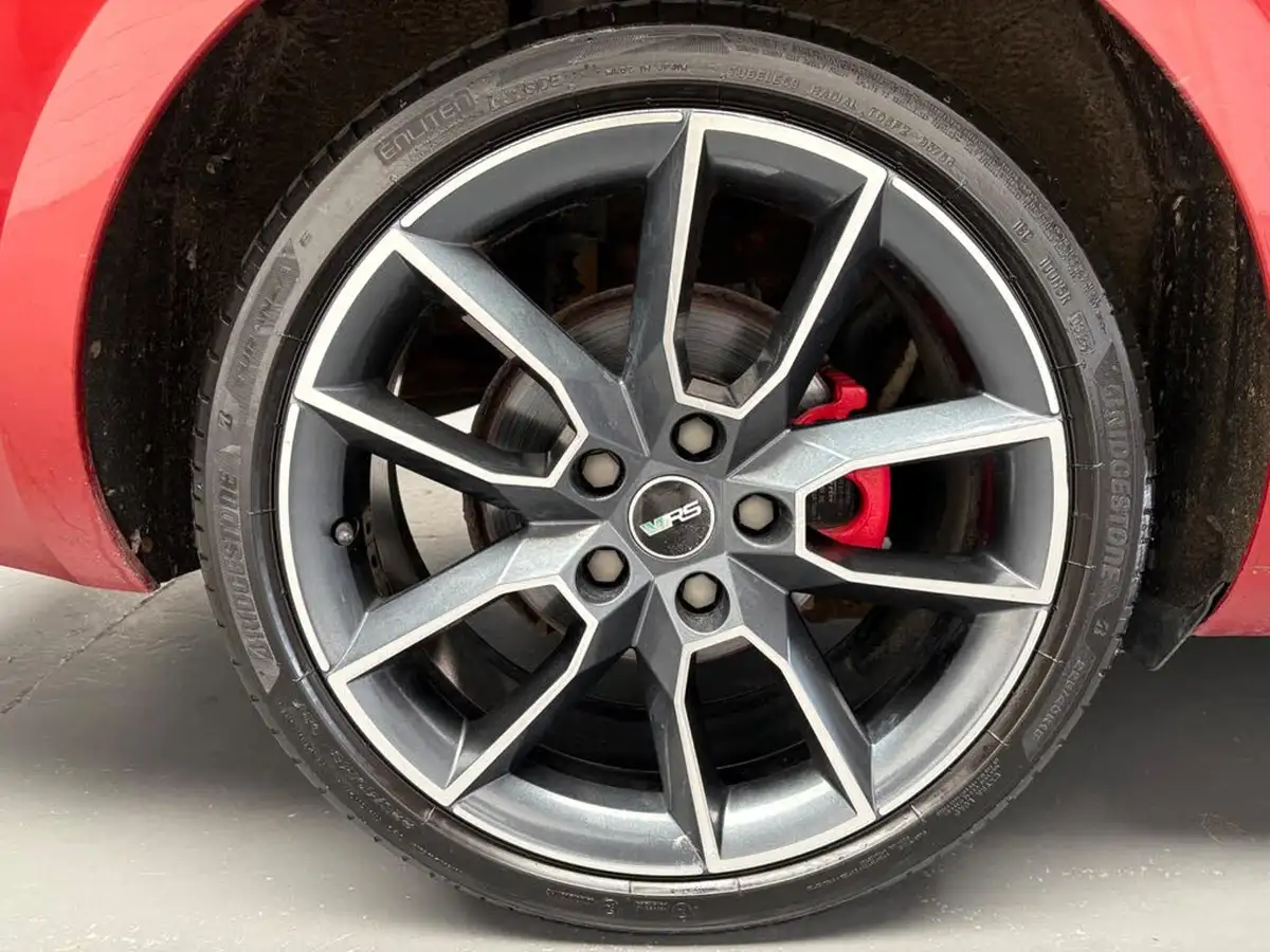2013-skoda-octavia-20tdi-vrs-184ps-estate-big-16