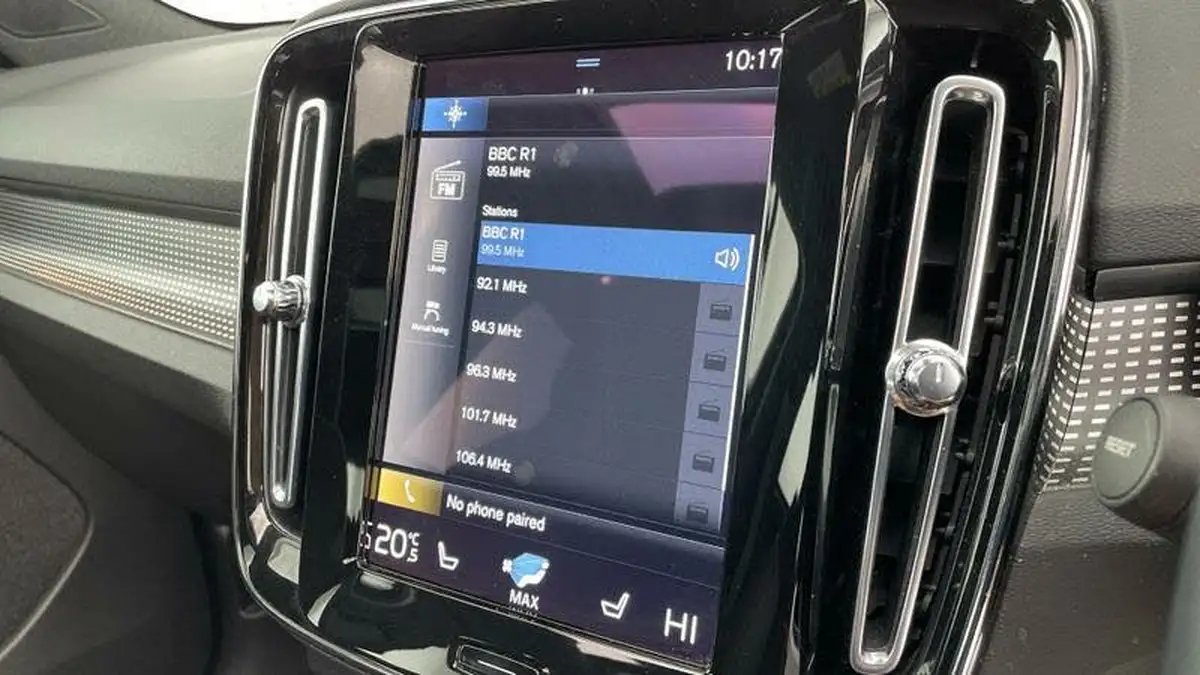 2022-volvo-xc40-15-t5-r-design-pro-big-12
