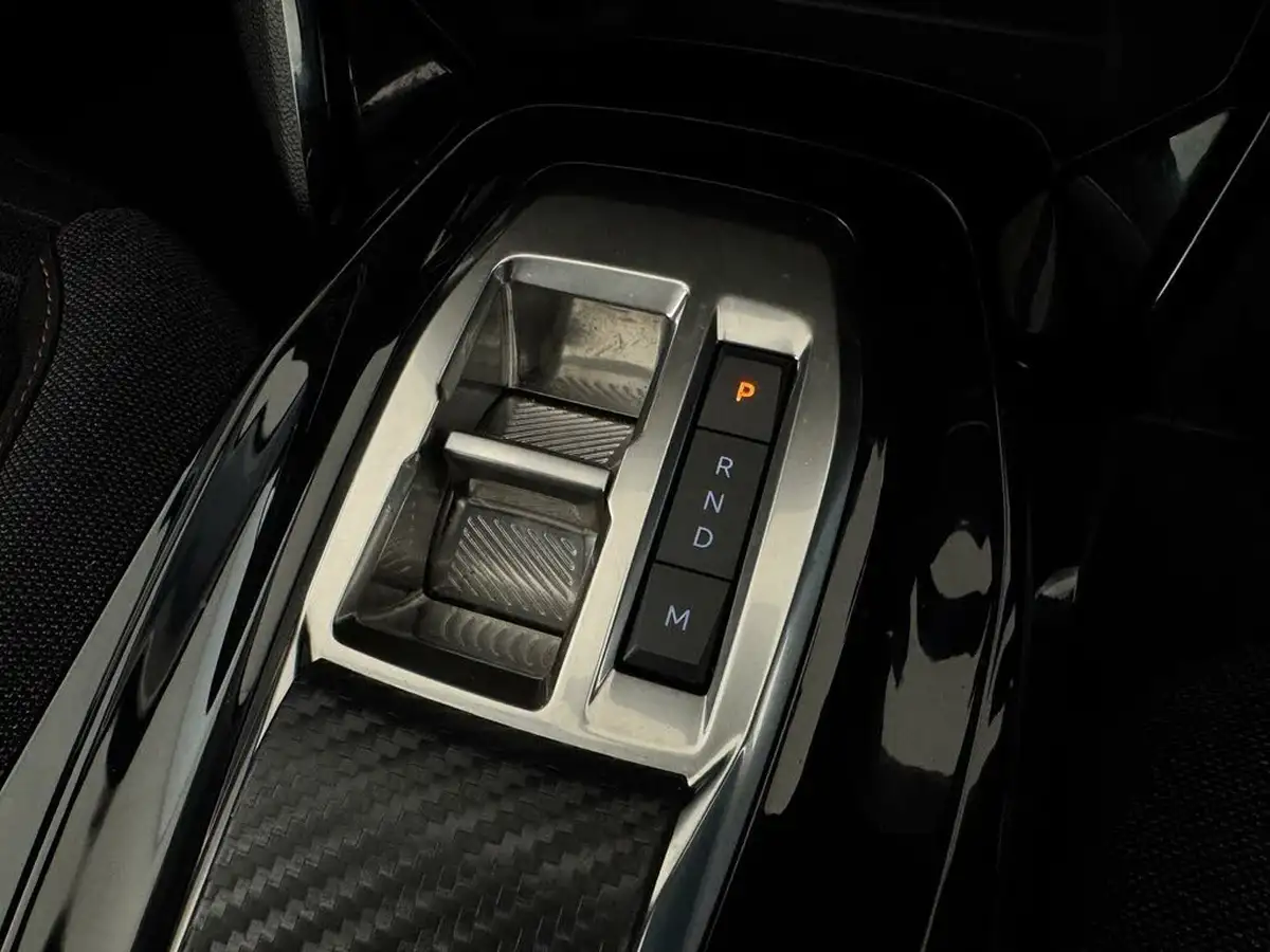 2023-peugeot-208-12-puretech-active-premium-100ps-eat8-big-44