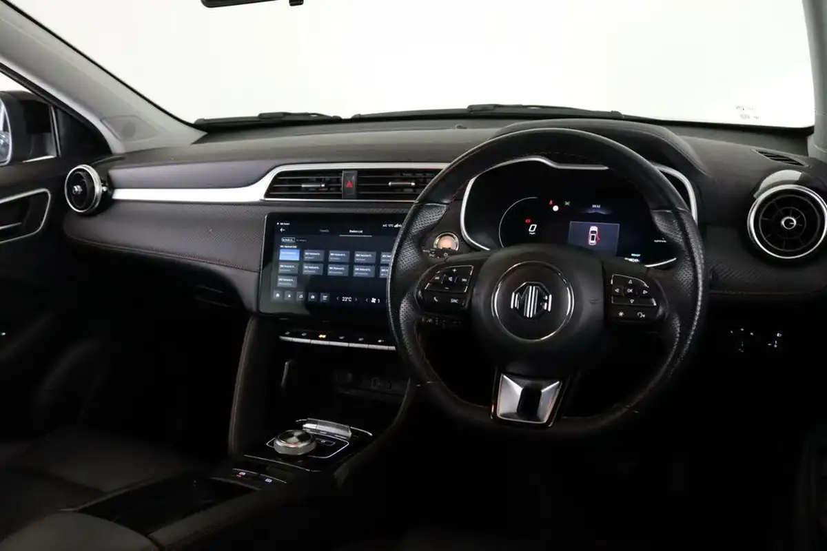 2023-mg-zs-suv-e-trophy-connect-ev-176ps-big-12