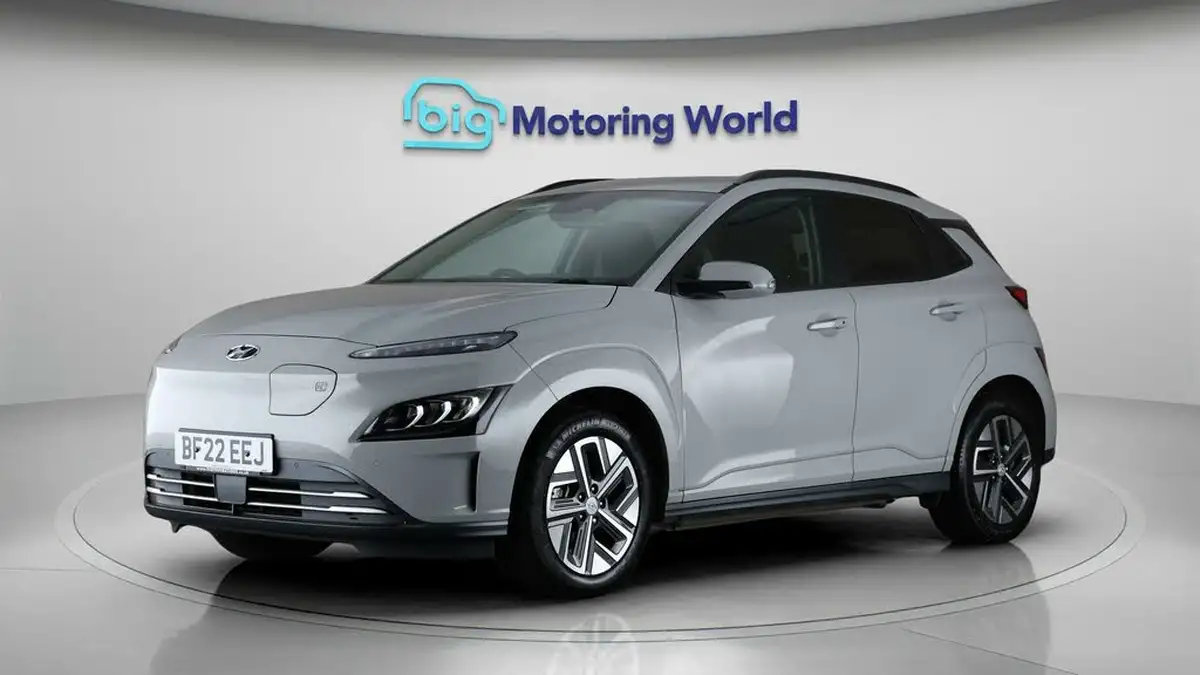 2022-hyundai-kona-e-premium-204ps-64kwh-7kw-obc-big-2