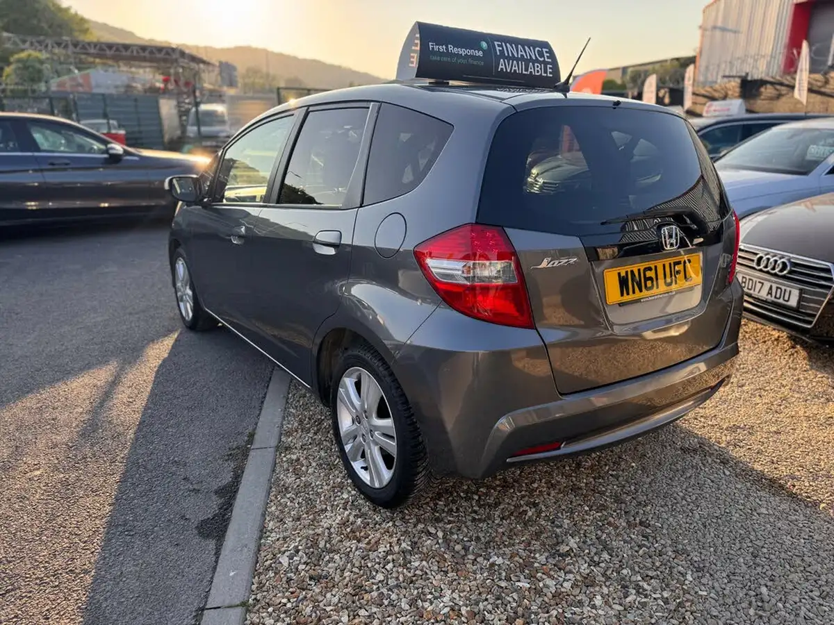 2011-honda-jazz-14-ex-big-14