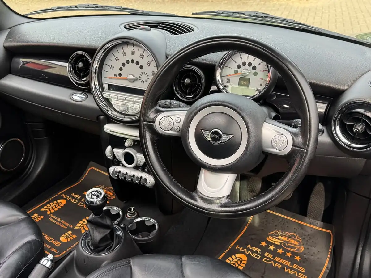 2010-mini-clubman-16-cooper-graphite-big-17