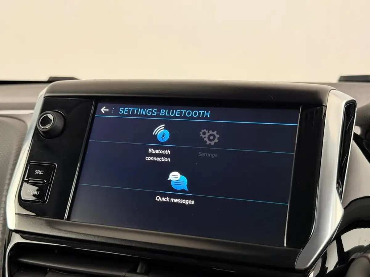 2019-peugeot-208-12-puretech-tech-edition-82bhp-big-32
