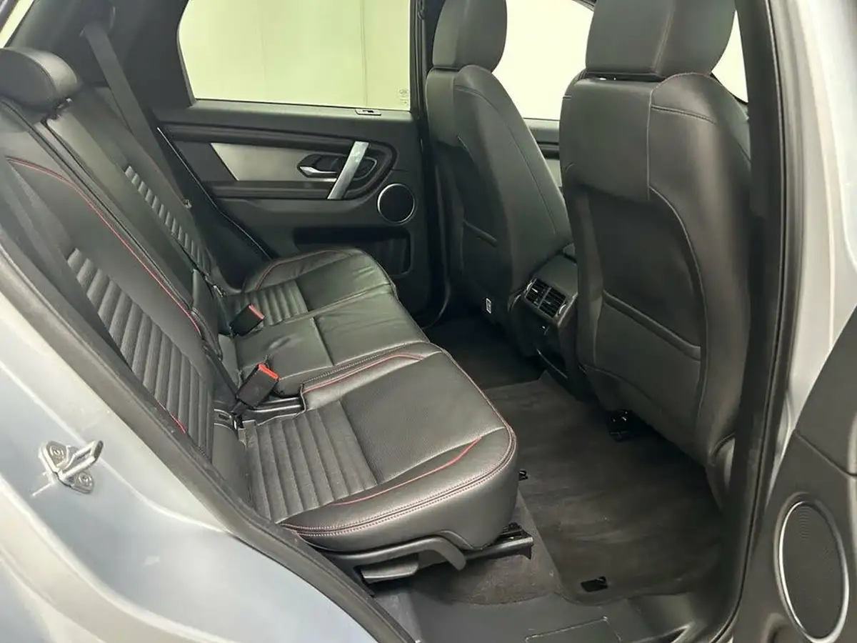 2022-land-rover-discovery-sport-15-p300e-r-dynamic-se-big-50