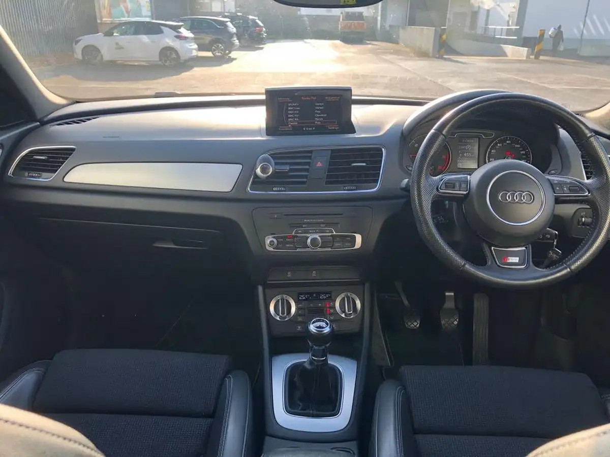 2013-audi-q3-20td-s-line-140ps-big-17