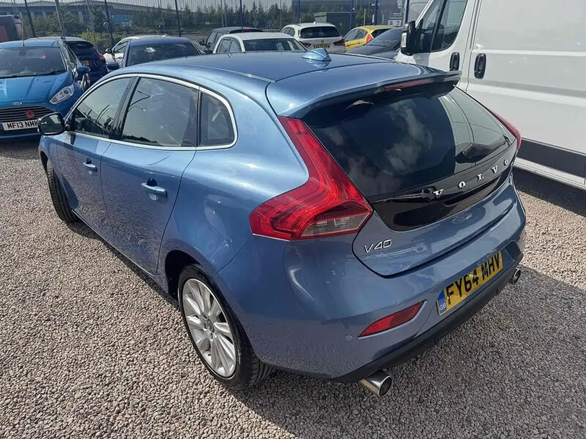 2014-volvo-v40-20td-d4-se-lux-190bhp-1969cc-geartronic-big-14