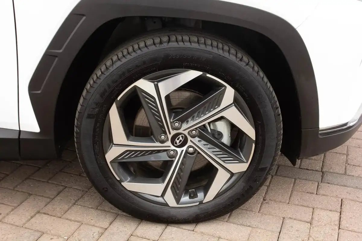 2024-hyundai-tucson-16-t-gdi-premium-265ps-4wd-phev-auto-big-9