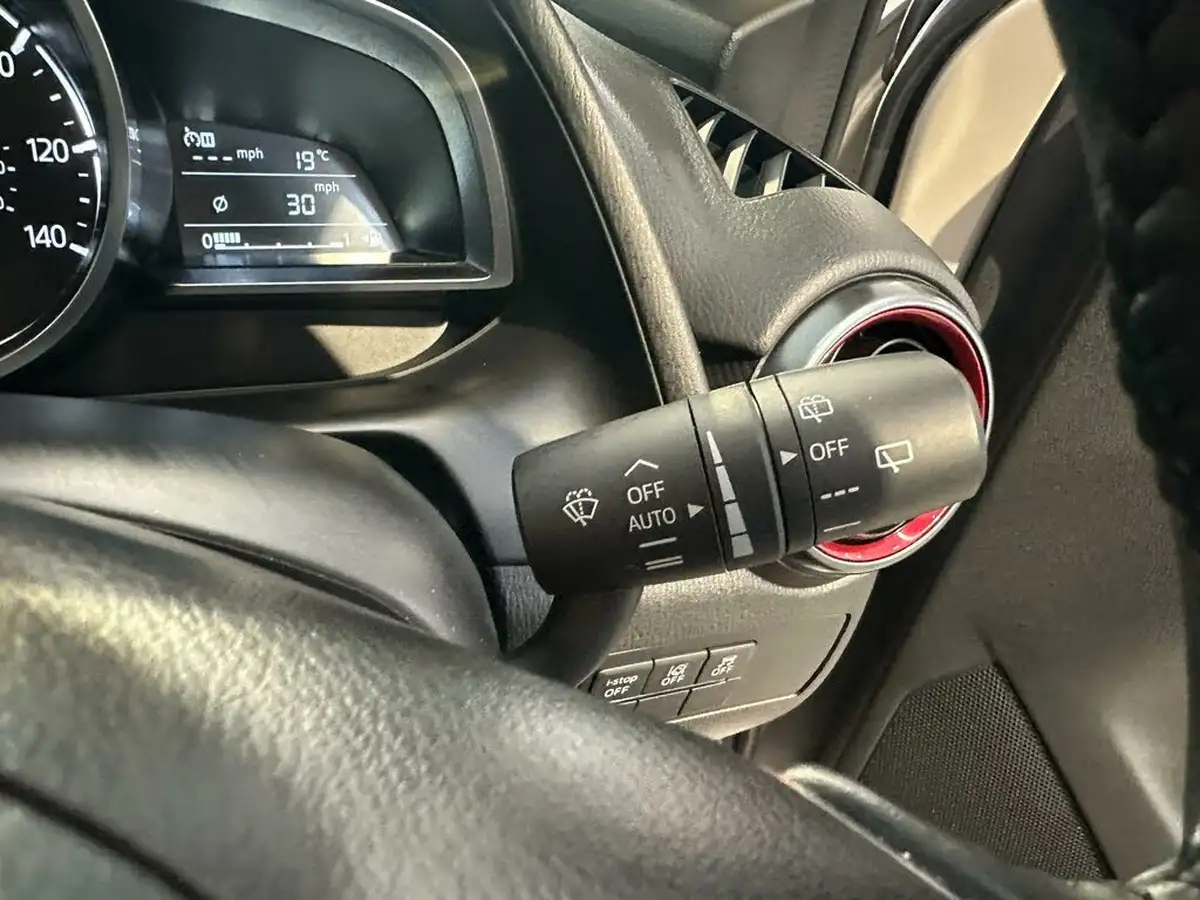 2024-mazda-mazda2-15-e-skyactiv-g-homura-aka-90ps-big-13