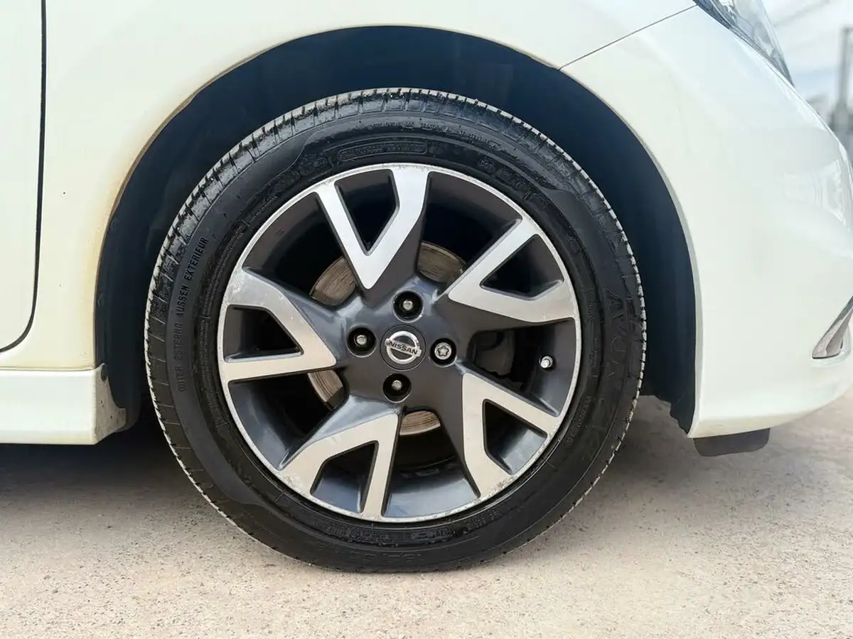 2014-nissan-note-15dci-tekna-style-pack-big-32