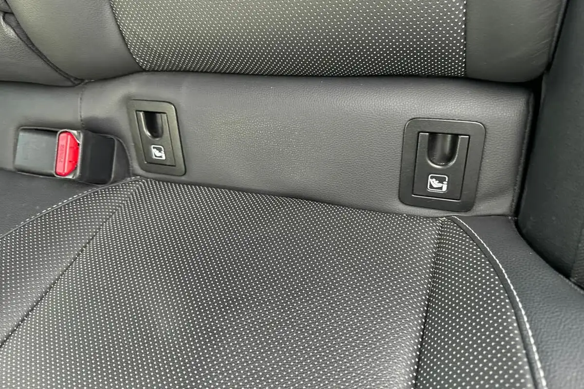 2020-toyota-corolla-20-vvt-i-excel-trk-hatchback-big-37