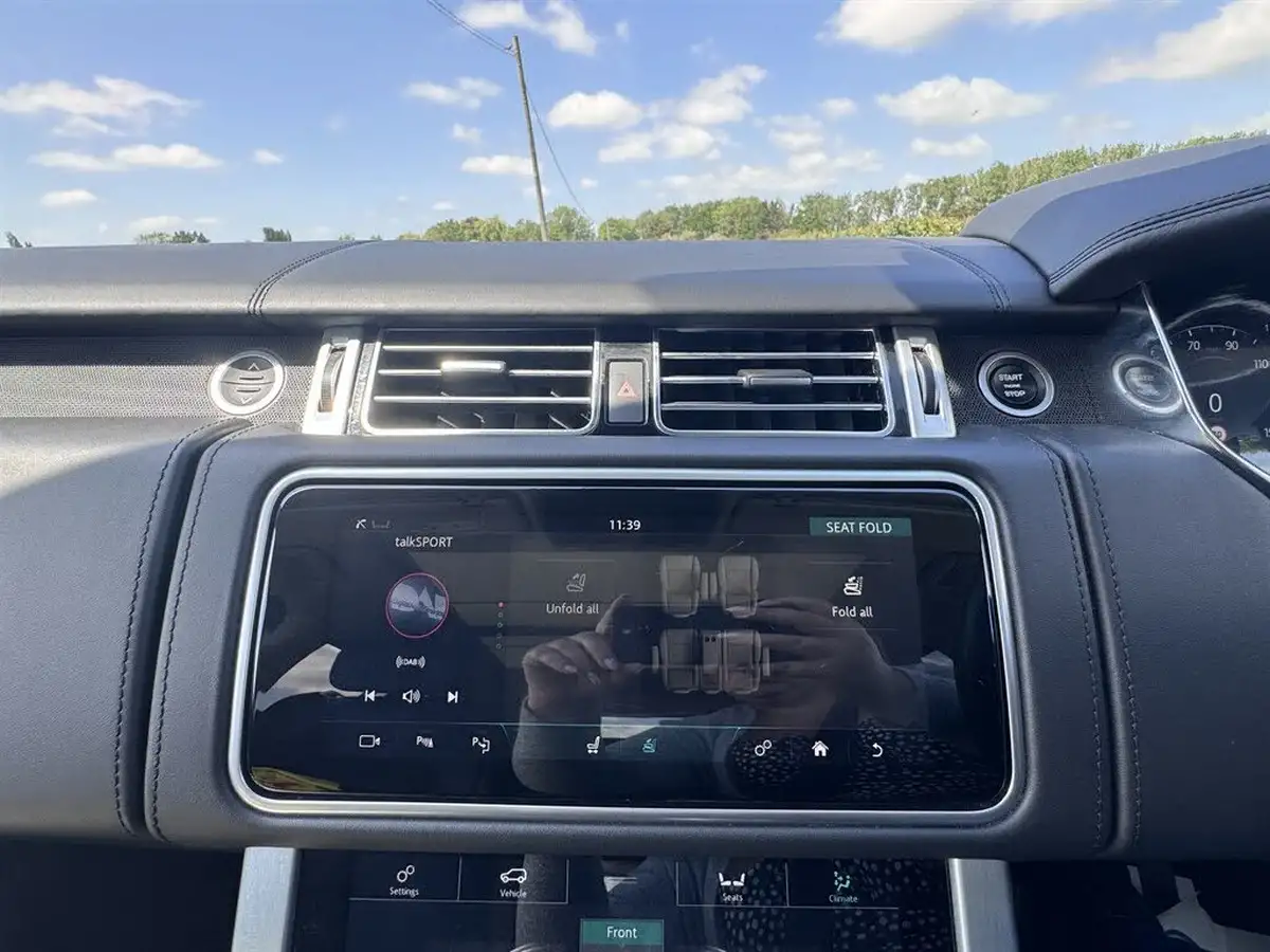 2018-land-rover-range-rover-30-sd-v6-autobiography-big-26