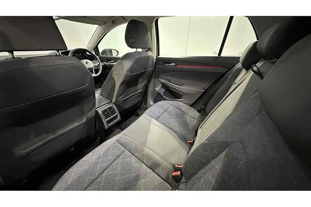 2022-volkswagen-golf-15-etsi-life-150ps-hatchback-big-20