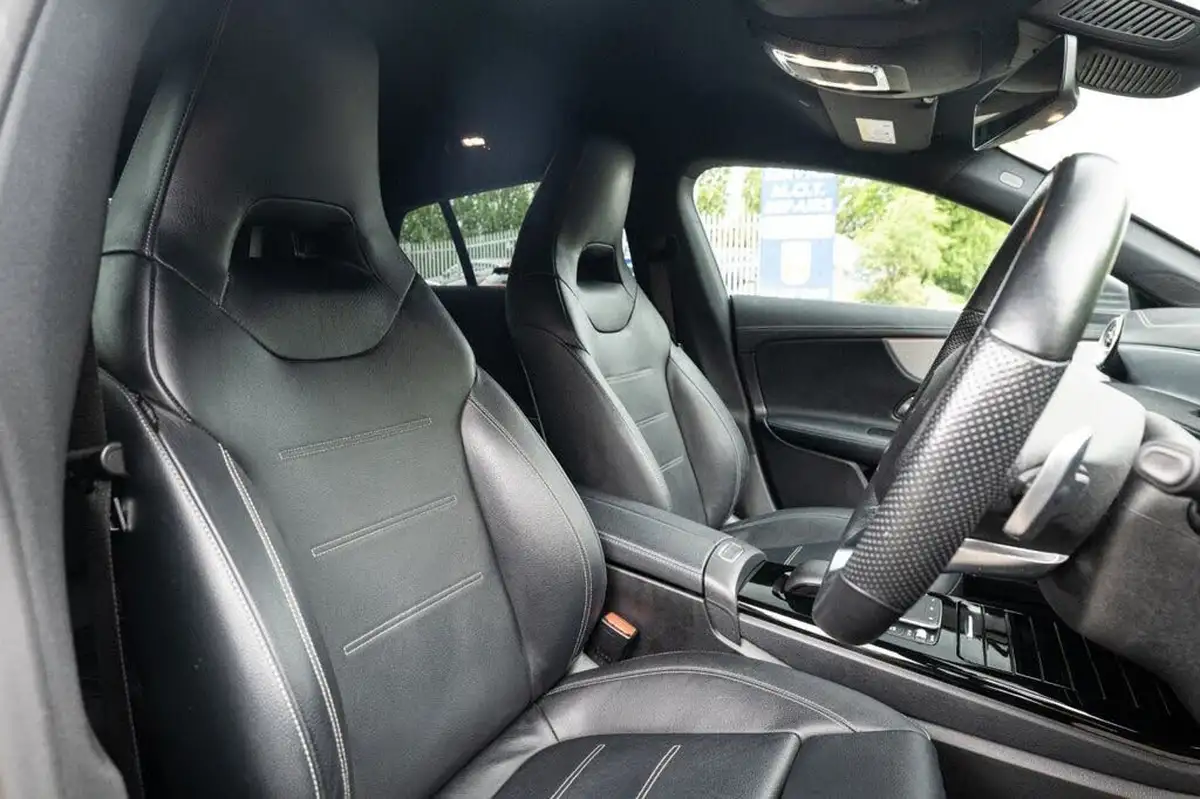 2022-mercedes-benz-cla-big-28