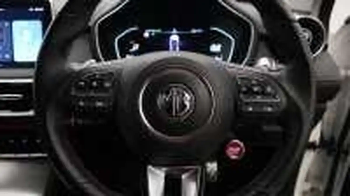 2024-mg-hs-15t-gdi-trophy-162ps-1490cc-dct-big-9