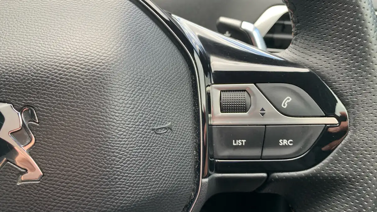 2024-peugeot-3008-suv-12-puretech-gt-136ps-hybrid-e-dsc6-big-23