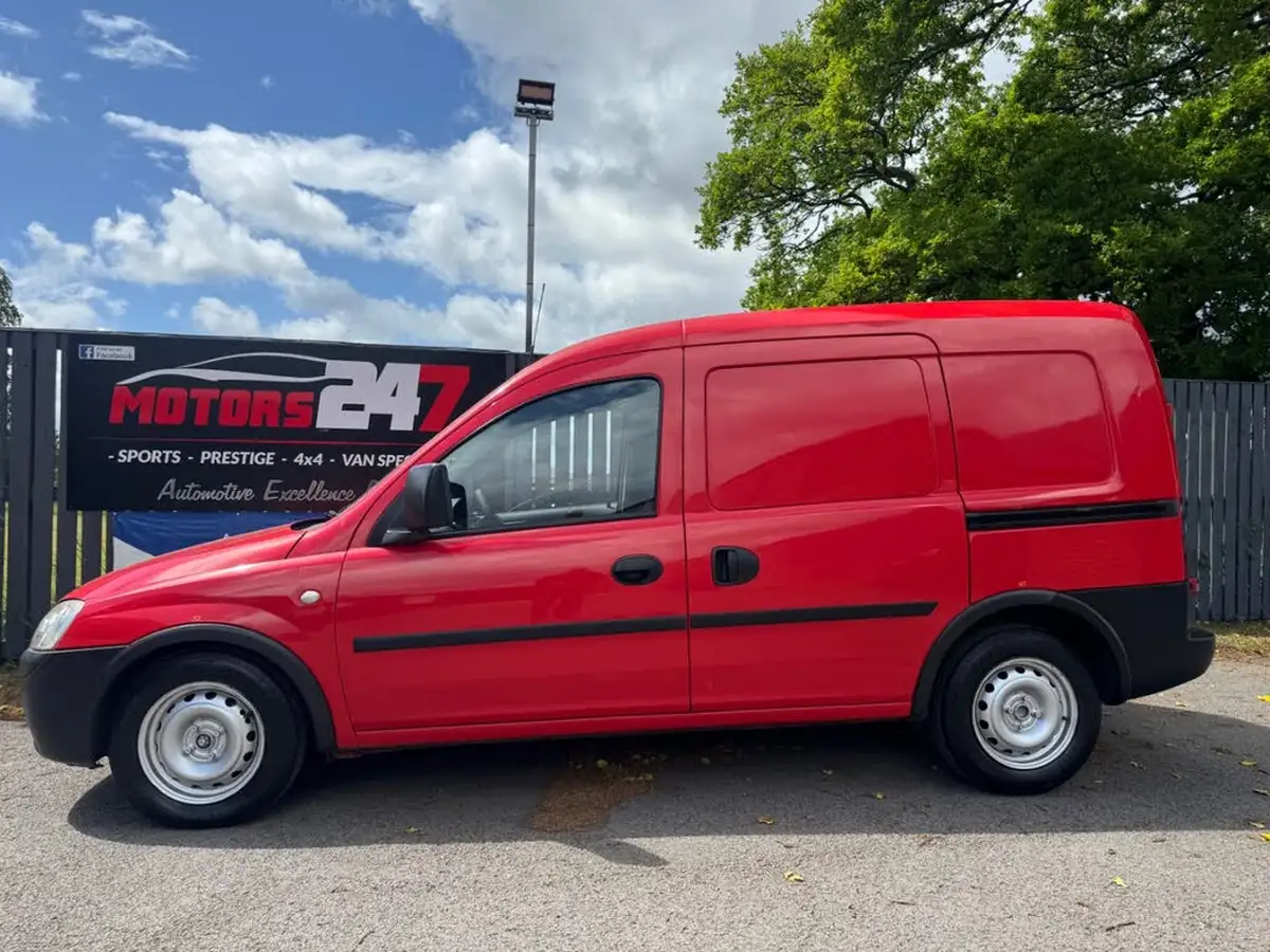 2010-vauxhall-combo-13td-1700-panel-big-5