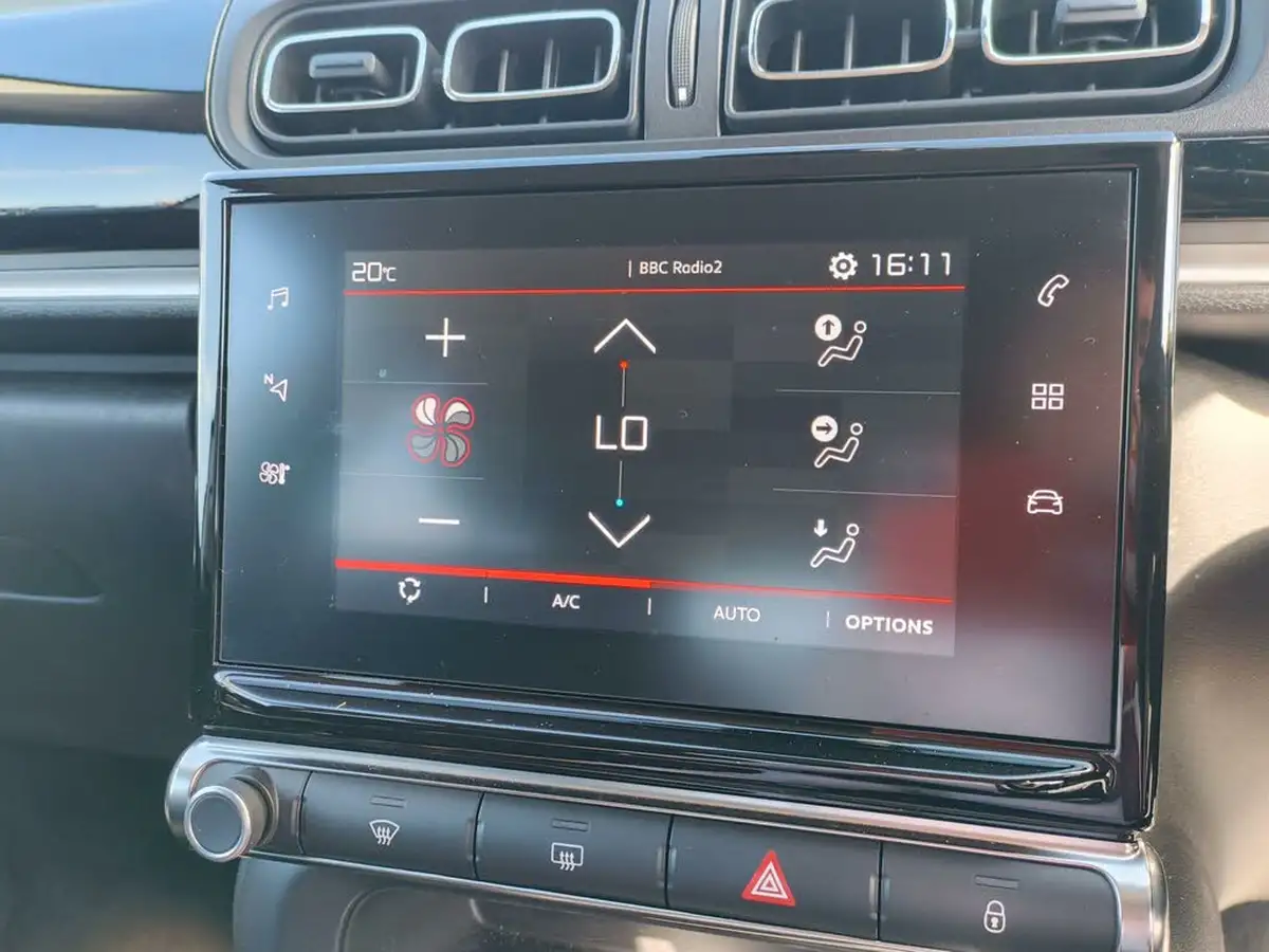 2024-citroen-c3-12-puretech-plus-83ps-big-21