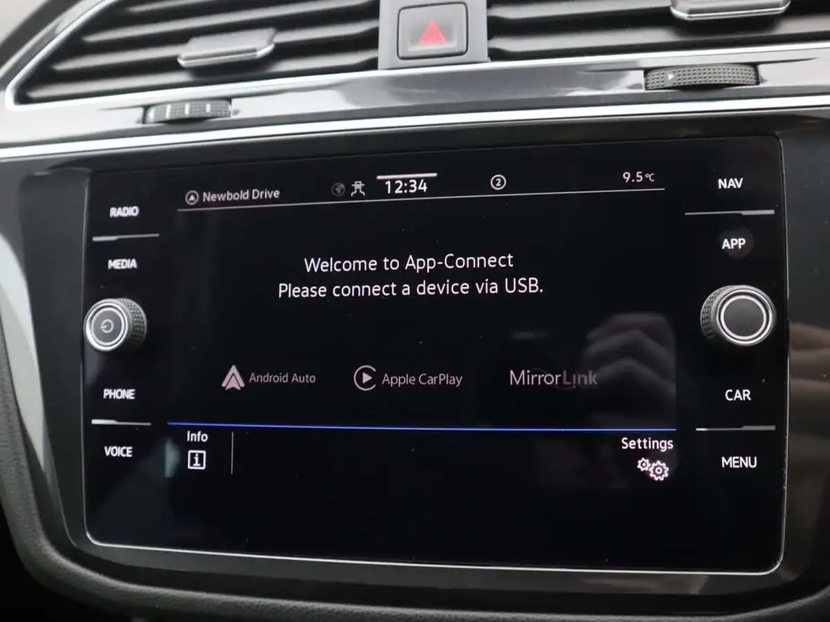 2021-volkswagen-tiguan-15-tsi-life-150ps-big-26
