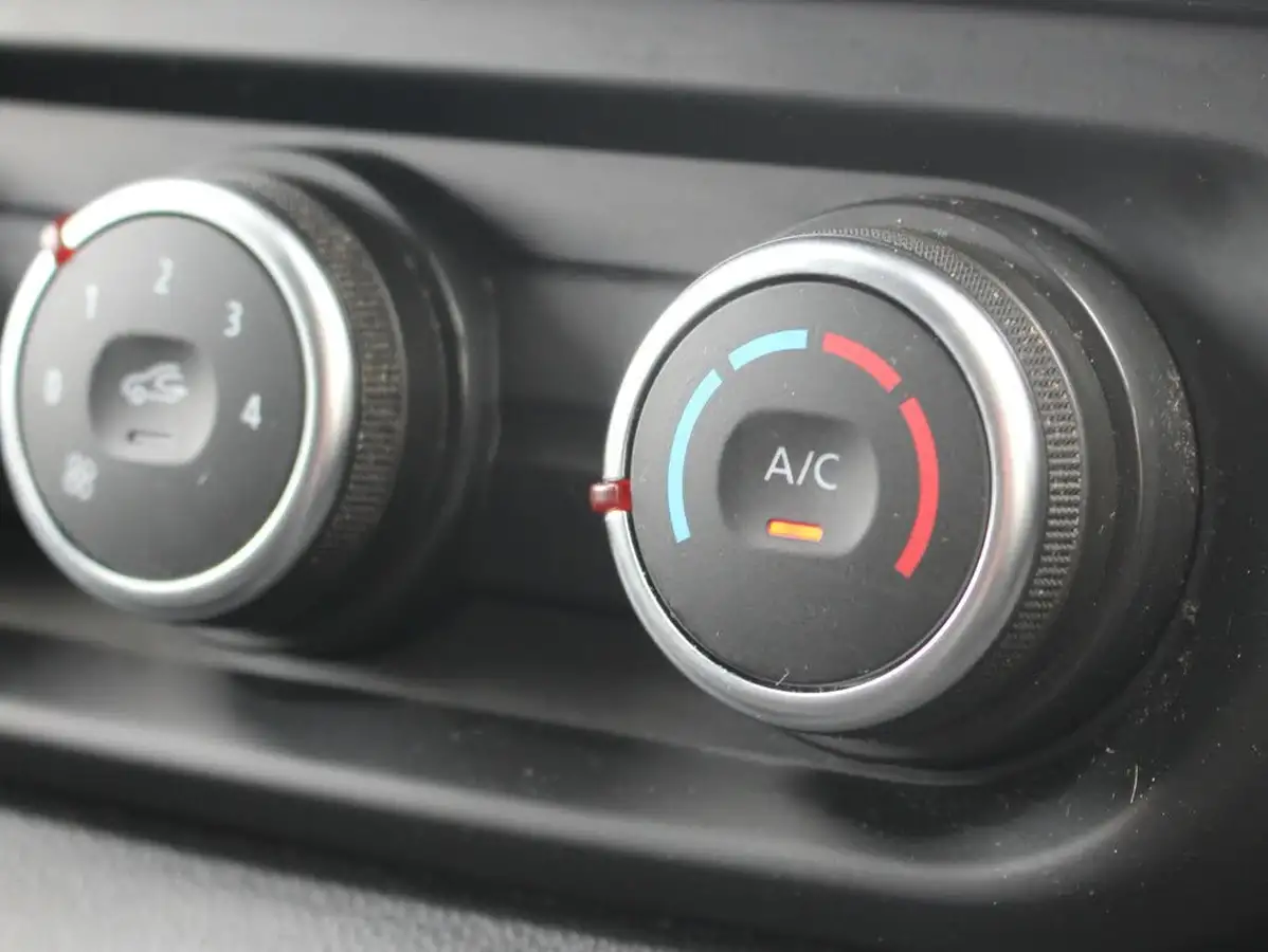 2023-renault-trafic-20dci-sl28-150-sport-big-3