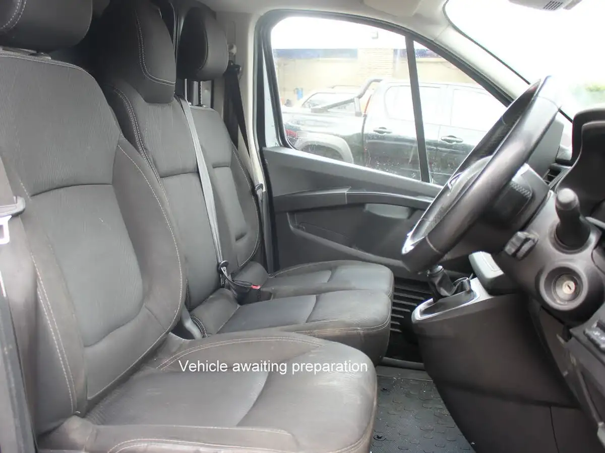 2023-renault-trafic-20dci-sl28-150-sport-big-27