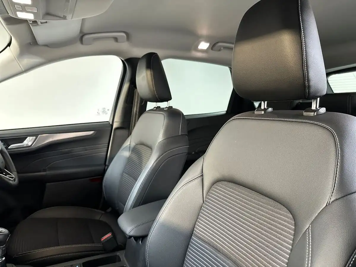 2022-ford-kuga-big-12