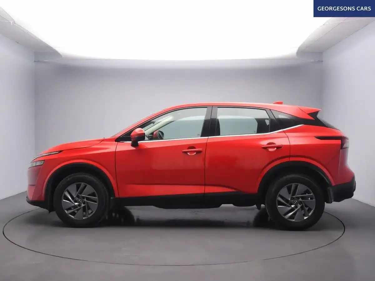2022-nissan-qashqai-13-dig-t-acenta-premium-140ps-big-2