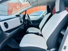 2015-toyota-yaris-small-19
