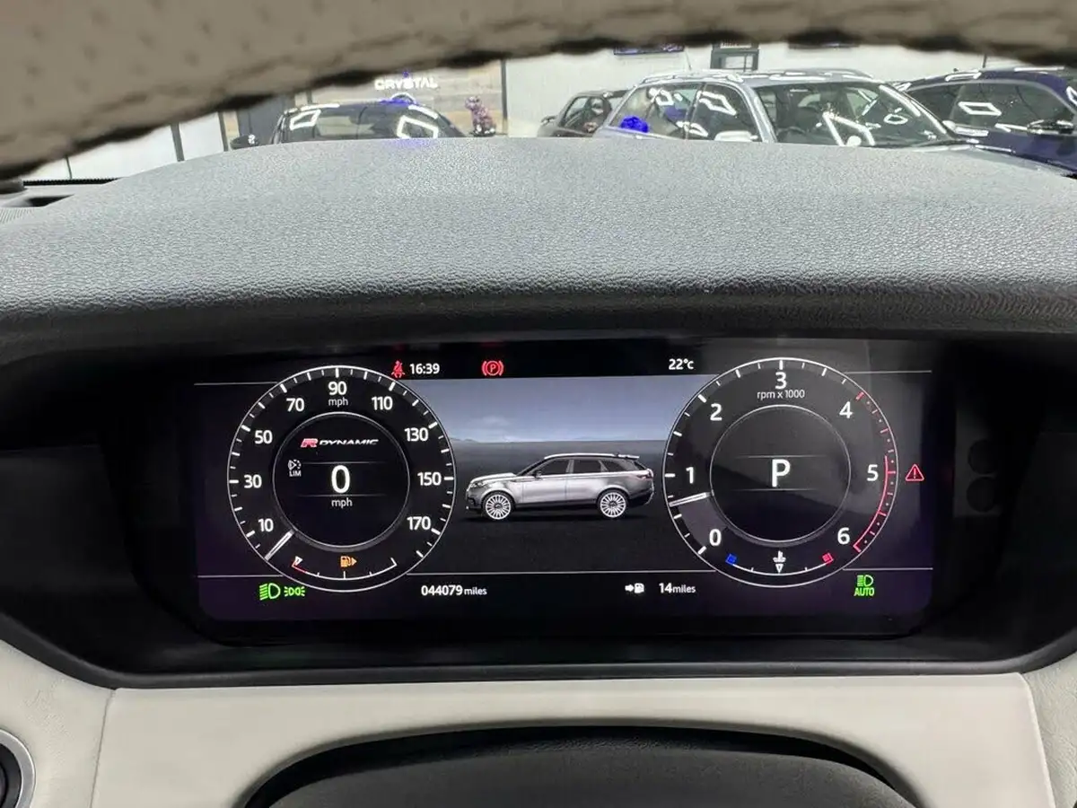 2018-land-rover-range-rover-velar-30-d300-r-dynamic-hse-ss-big-24