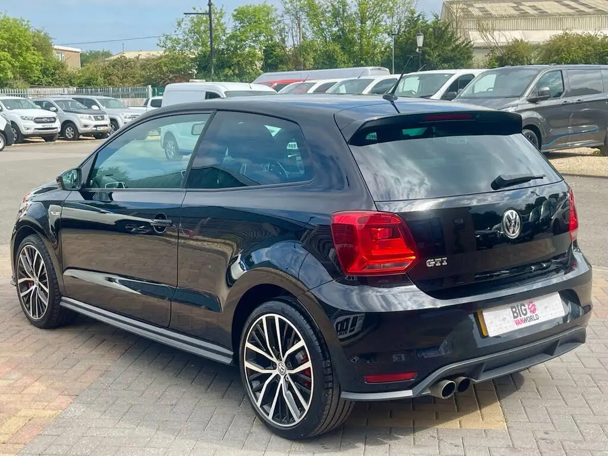 2017-volkswagen-polo-18-tsi-gti-ss-3d-dsg-big-7
