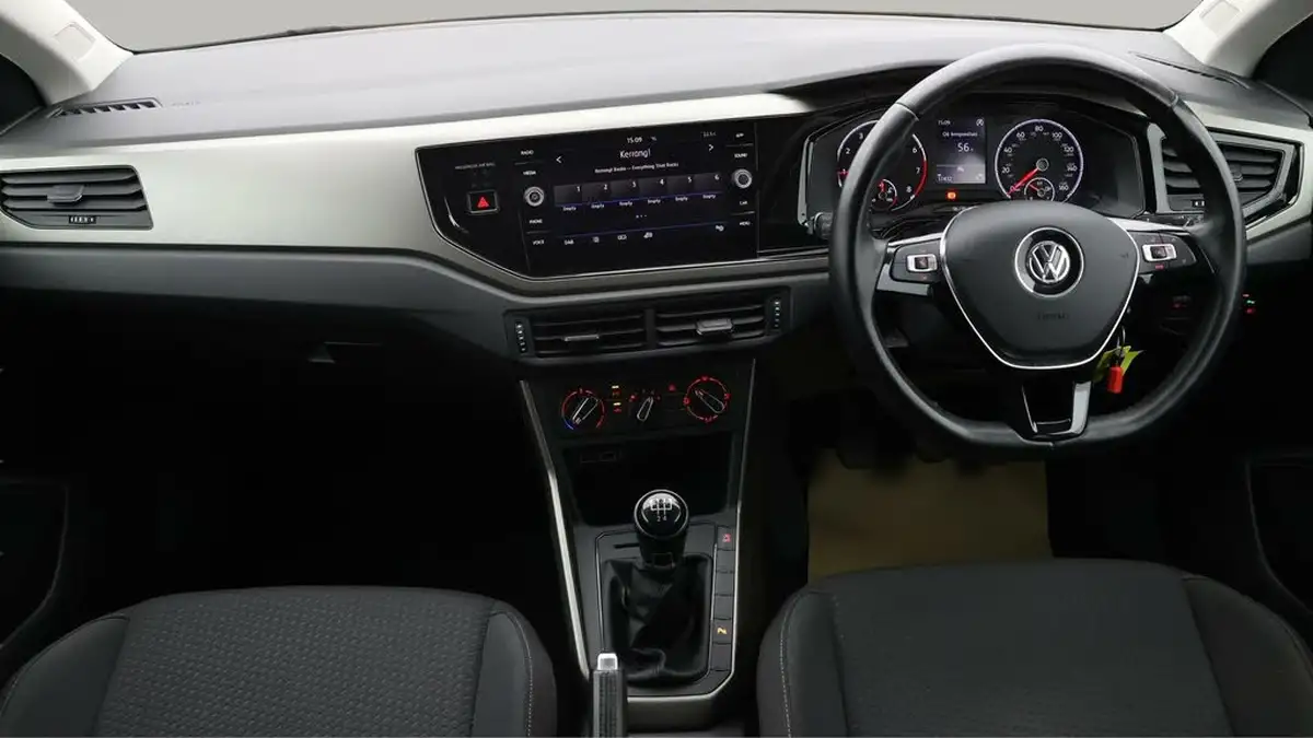 2020-volkswagen-polo-10-match-big-13
