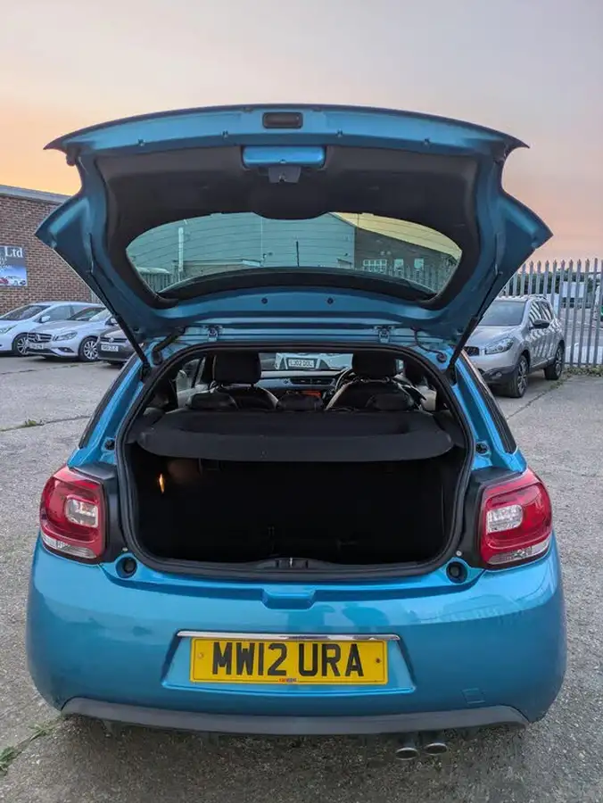 2012-citroen-ds3-16e-hdi-dsport-big-10