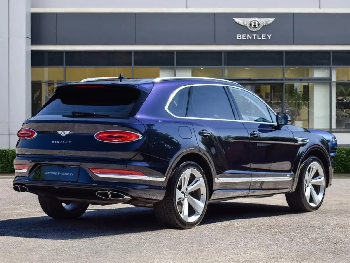 2021-bentley-bentayga-40-v8-big-10
