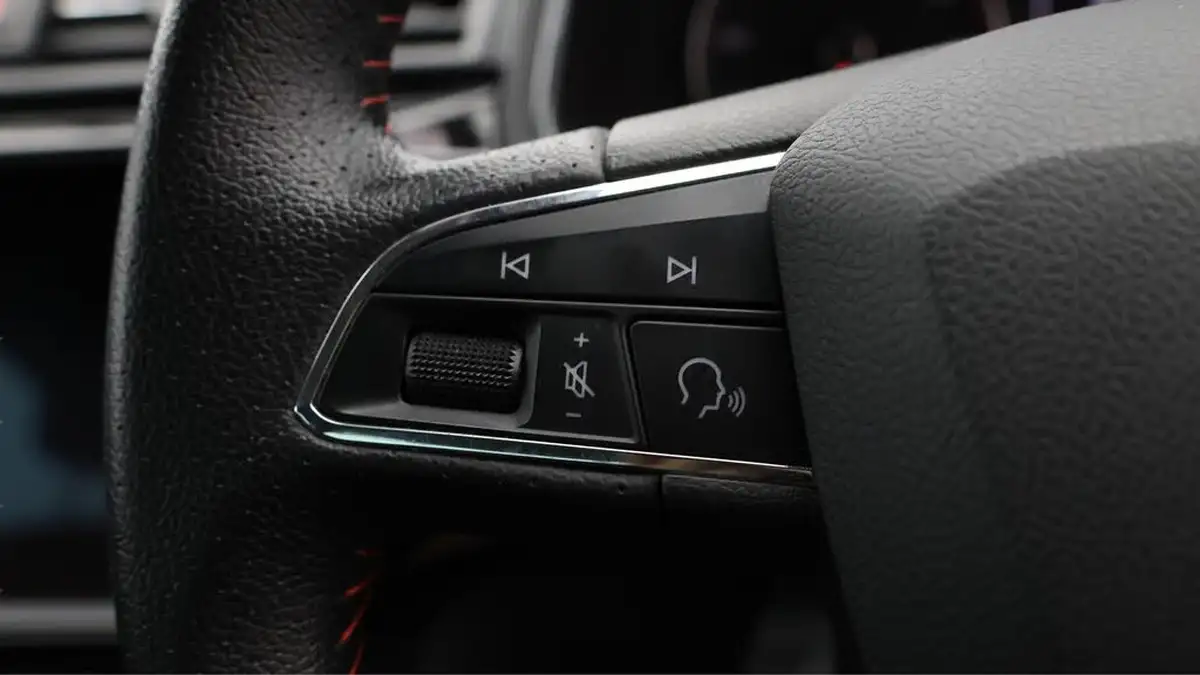 2018-seat-ibiza-10-tsi-fr-95ps-big-21