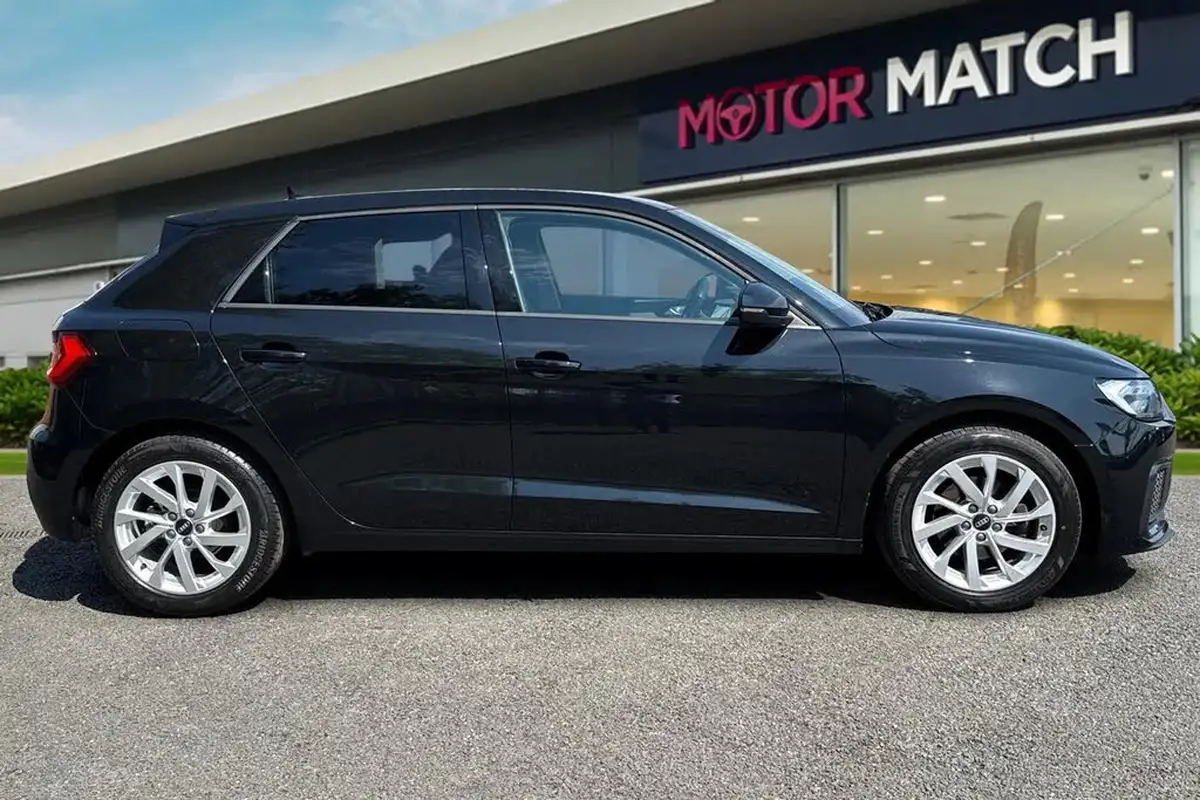 2022-audi-a1-10-30-tfsi-sport-big-2