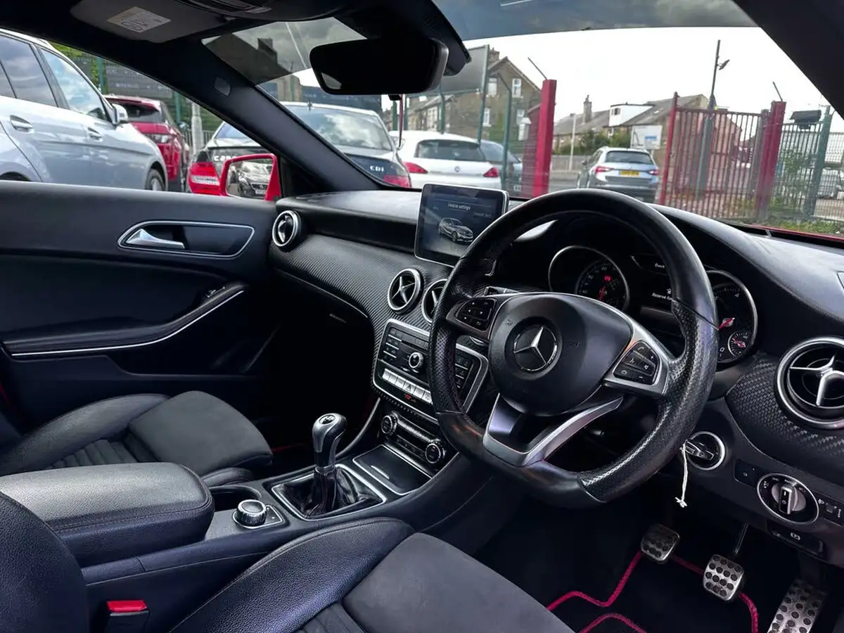 2015-mercedes-benz-a-class-15d-a180d-amg-line-ss-big-15